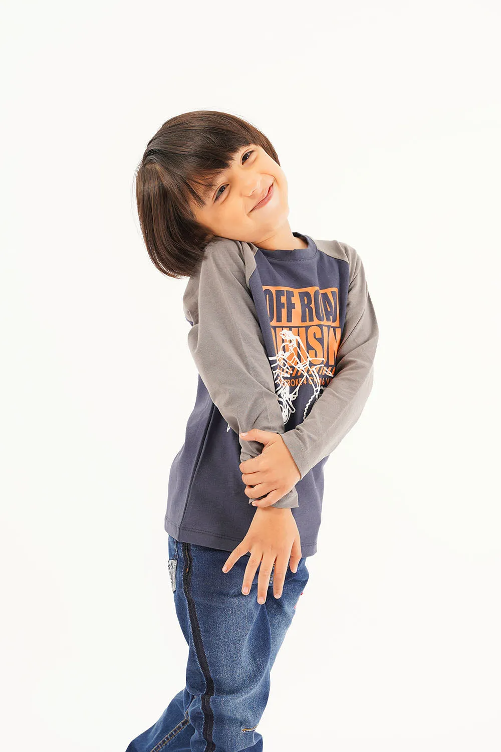 Boy's Full Sleeve Graphics Crew Reglan