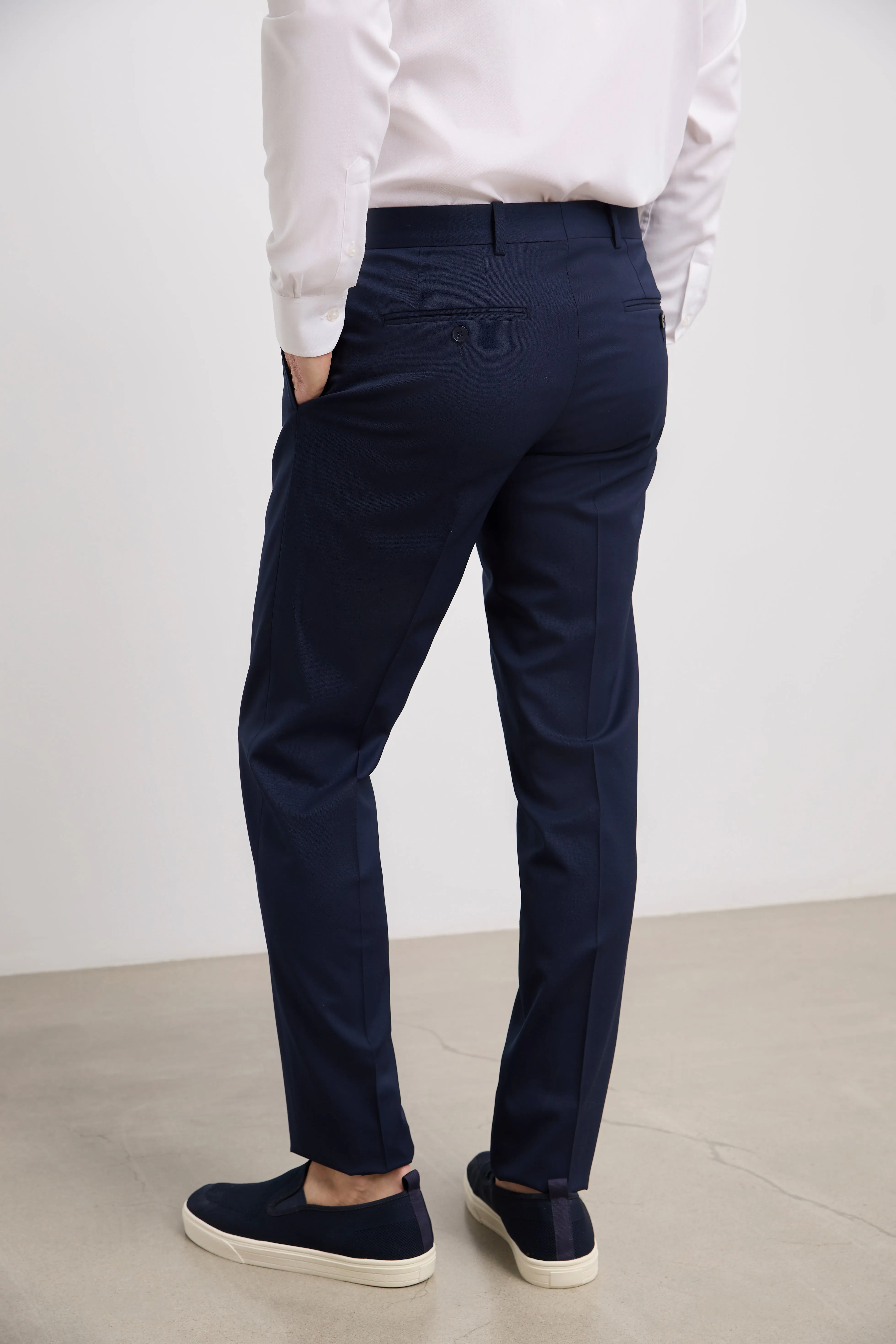 Essential slim fit pants