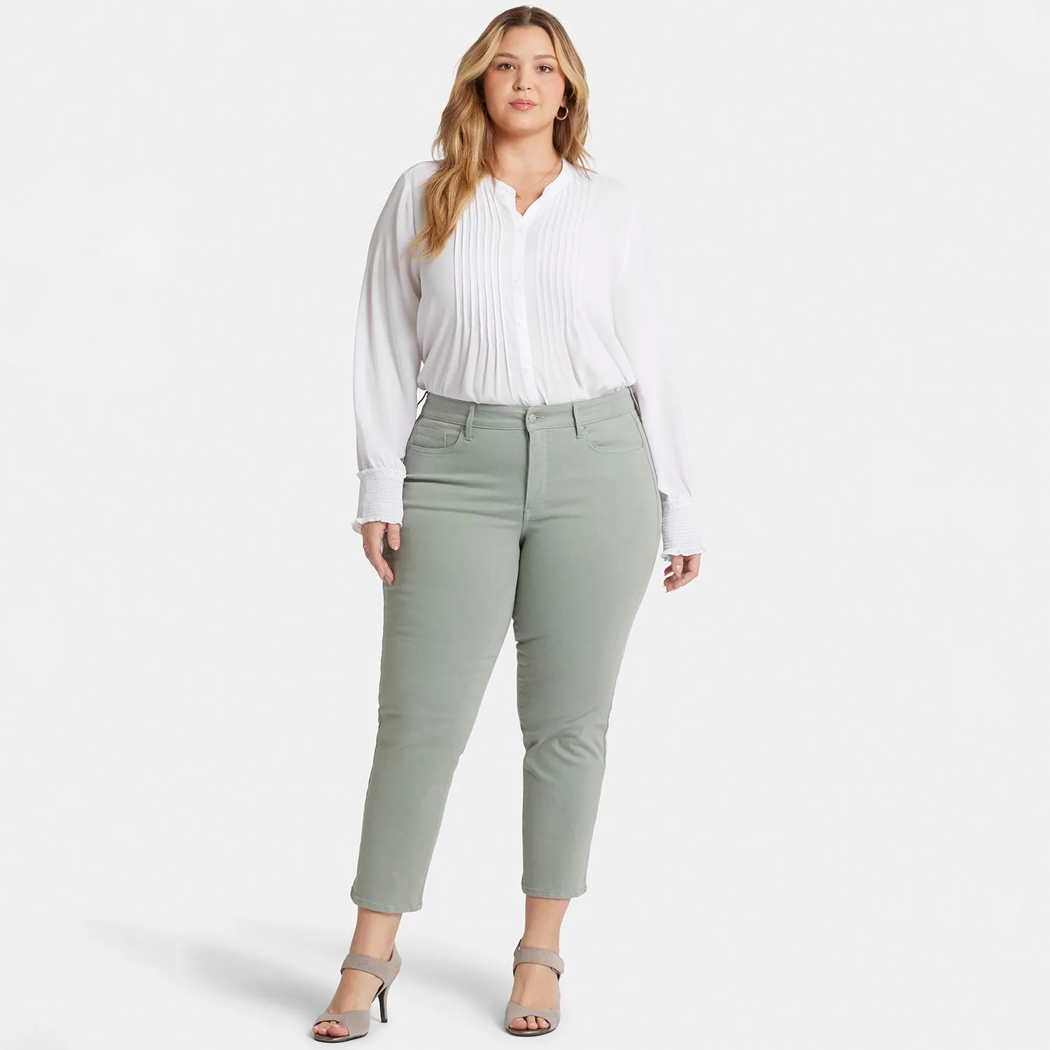 Marilyn Straight Ankle Jeans In Plus Size - Lily Pad