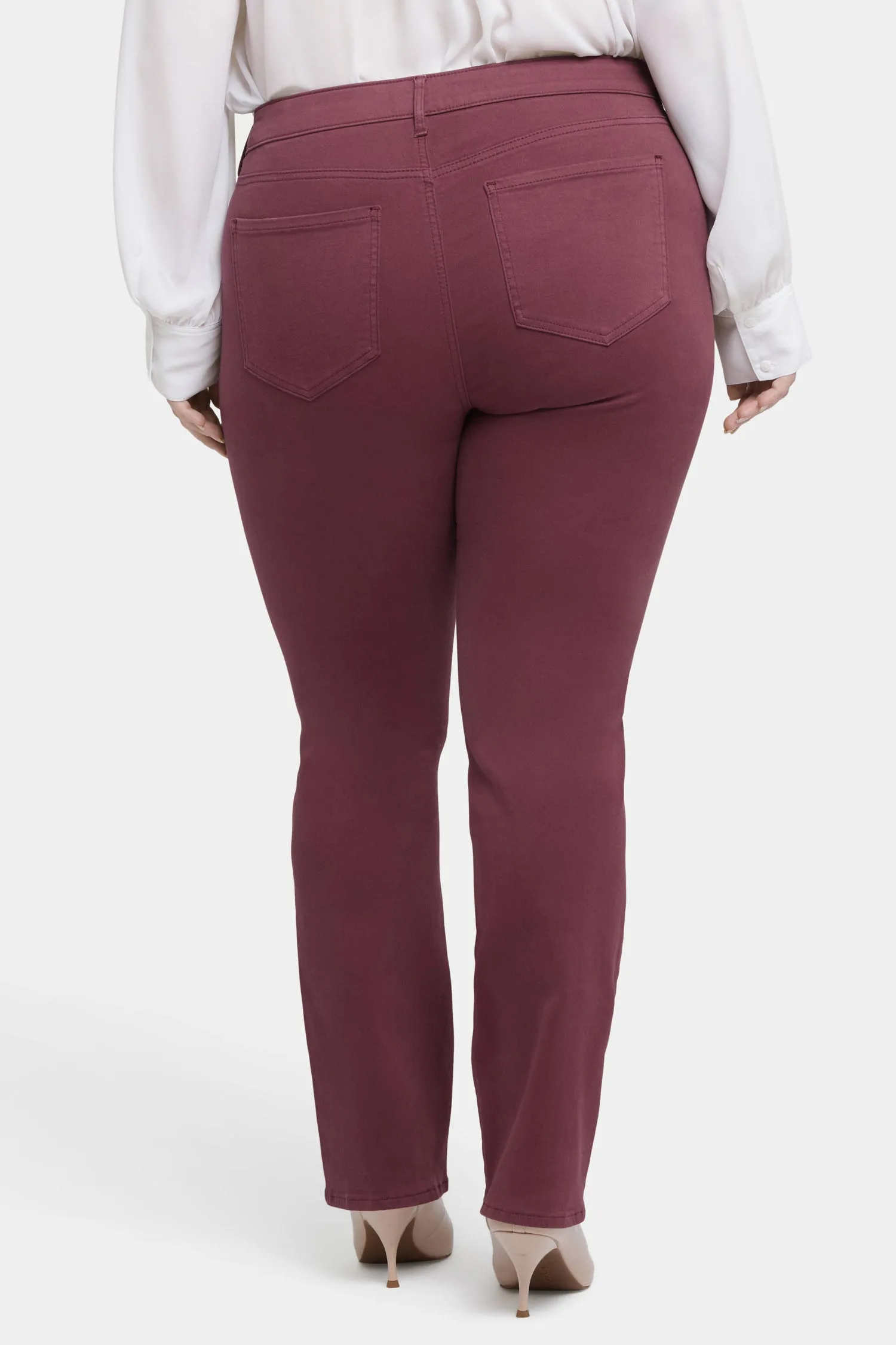 Marilyn Straight Jeans In Plus Size - Dark Cherry