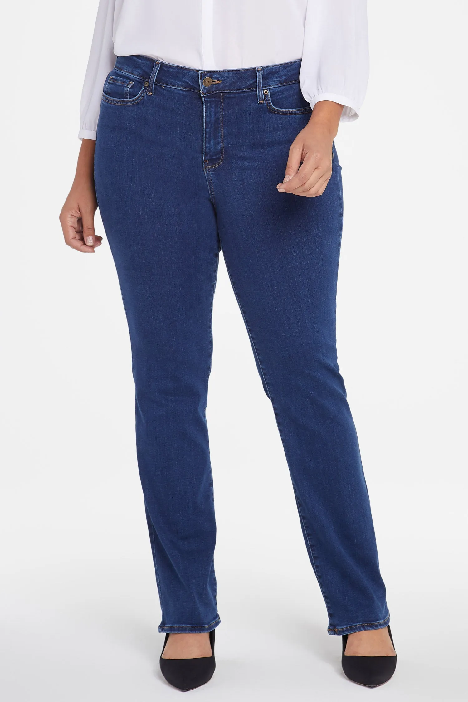 Marilyn Straight Jeans In Plus Size - Quinn