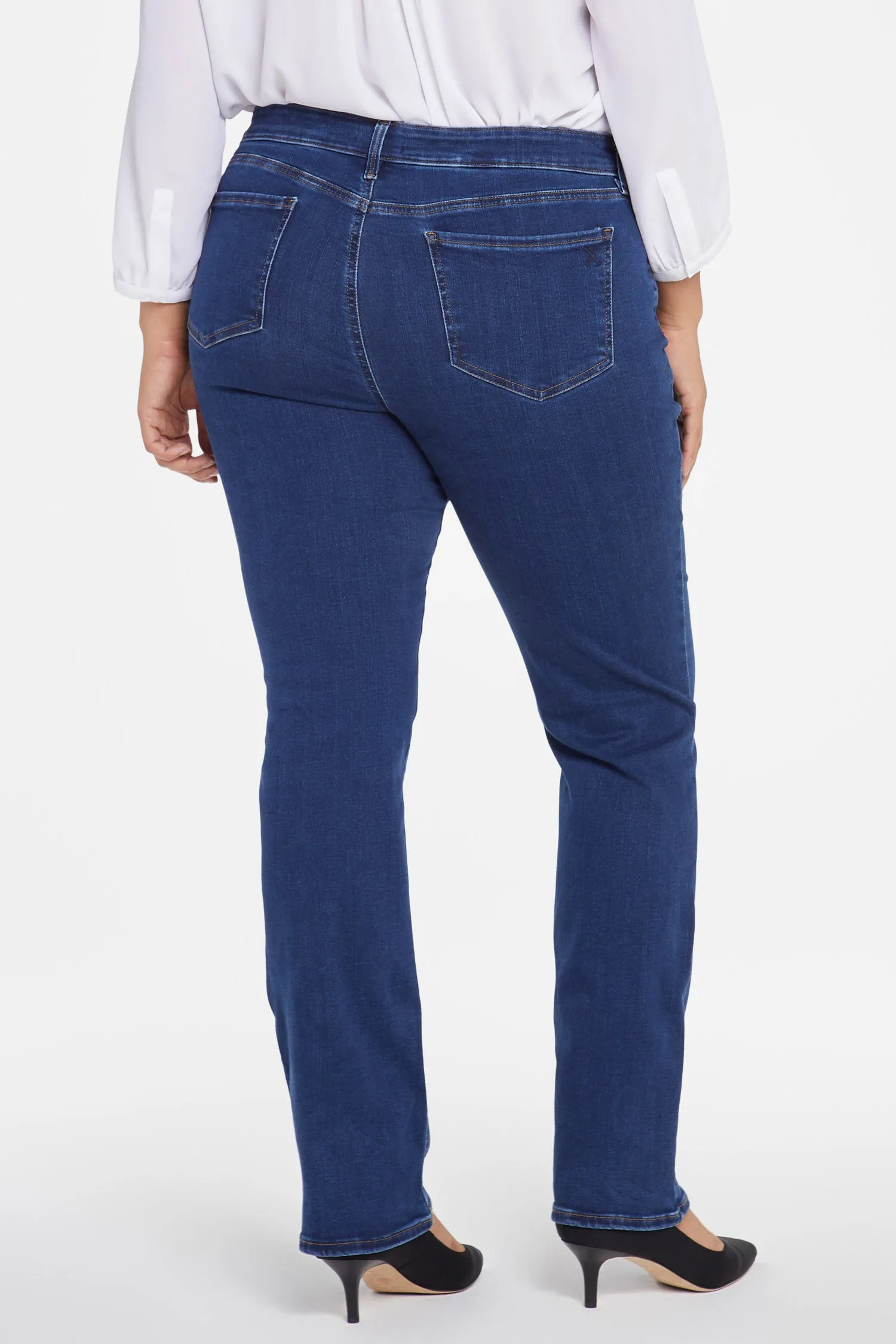 Marilyn Straight Jeans In Plus Size - Quinn