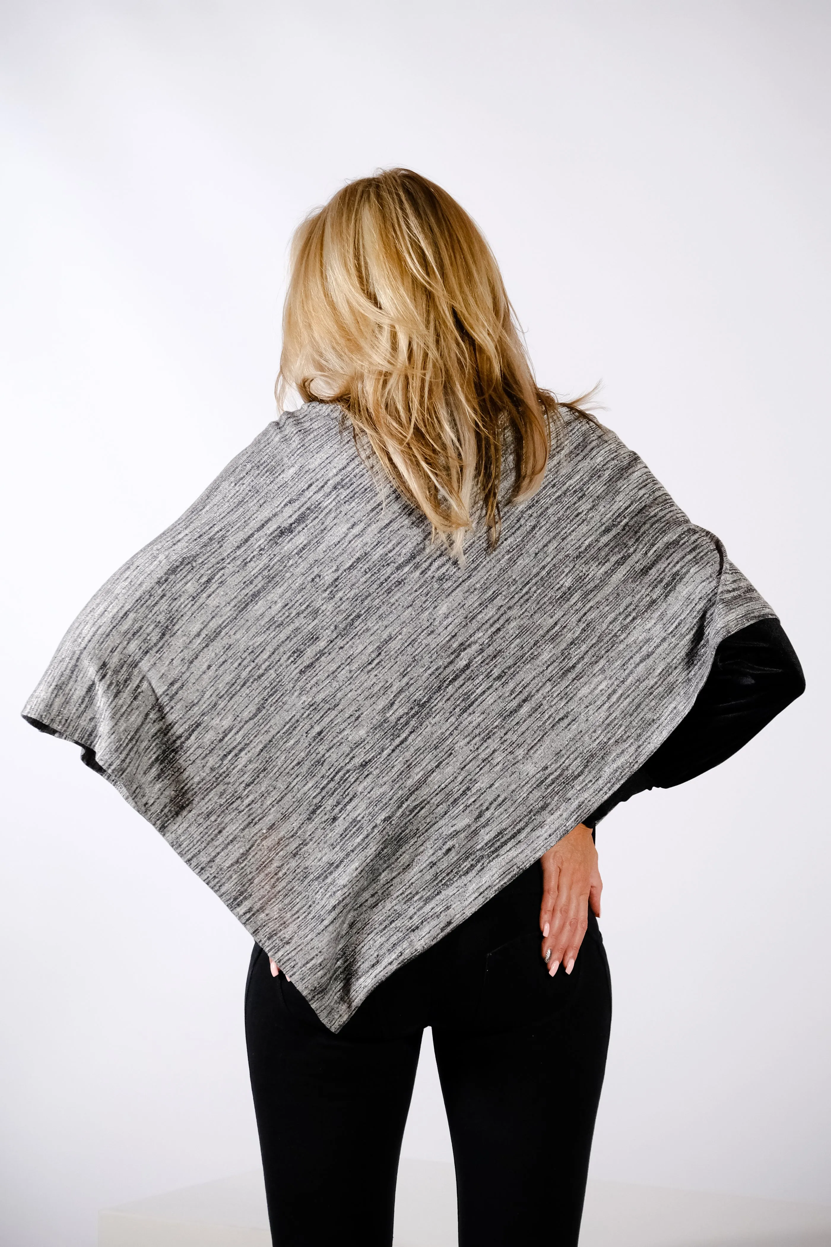 Mosi Poncho