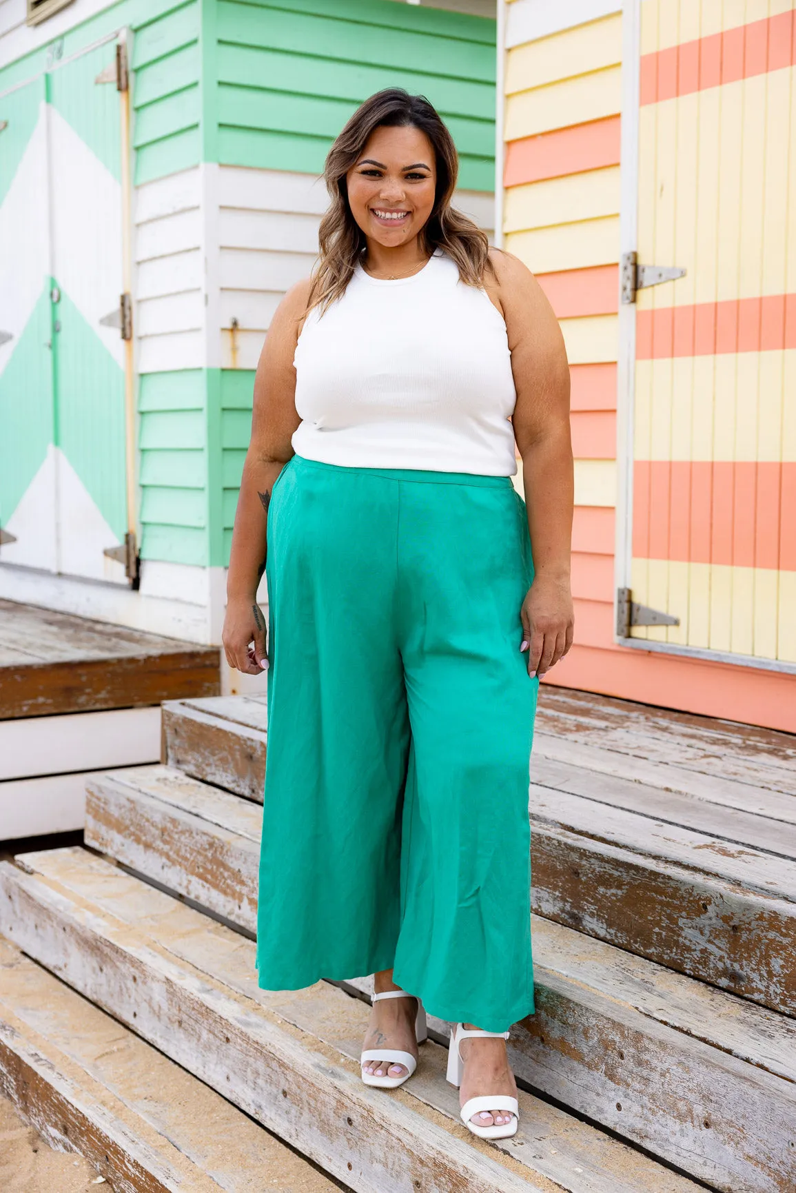 Noah Crop Linen Pants in Jade