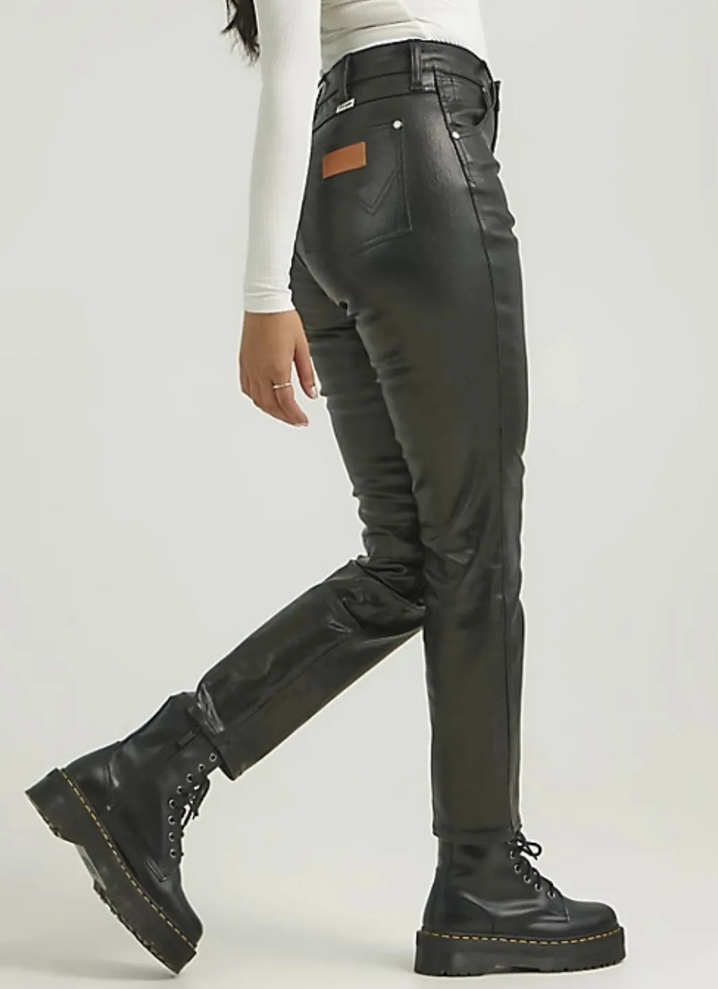 The Wrangler Walker 677 Black Gloss Jeans